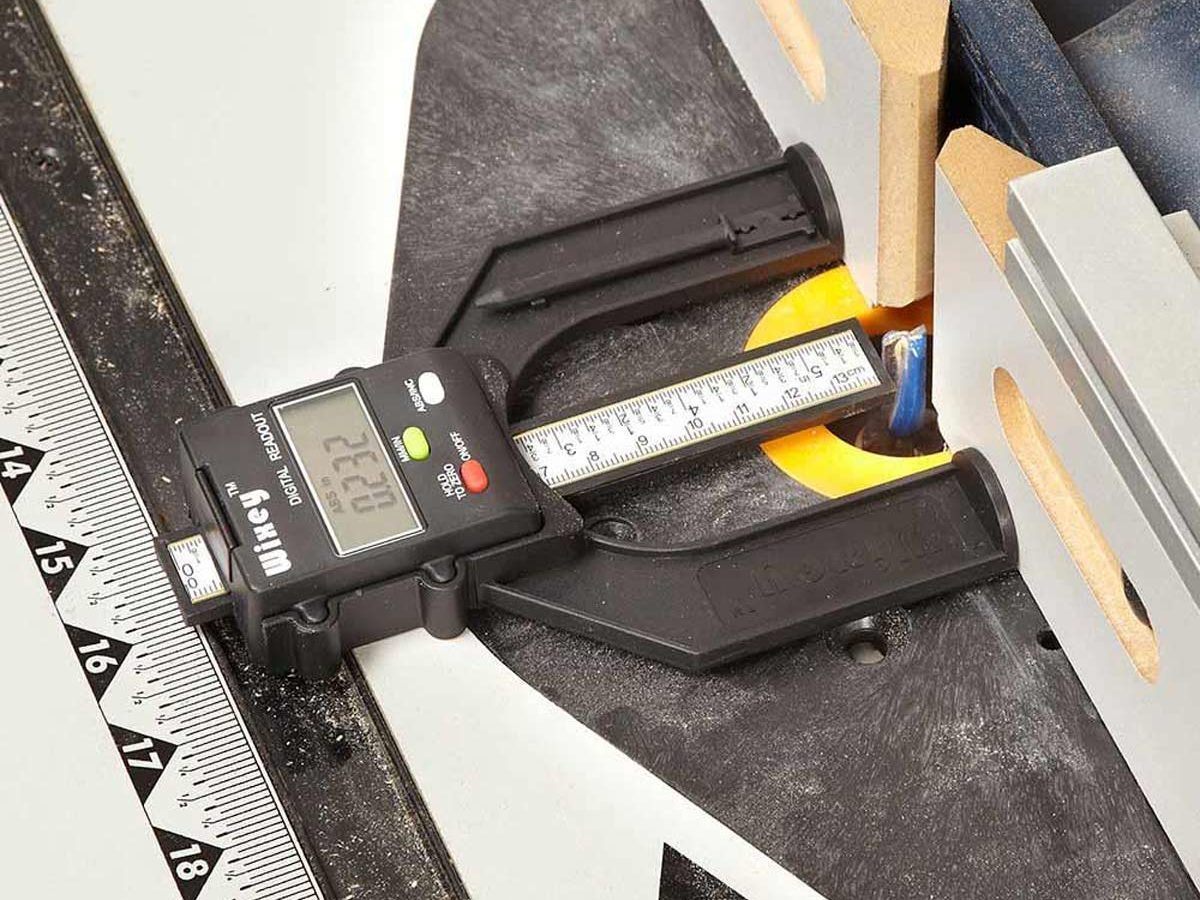 digital-fence-gauge