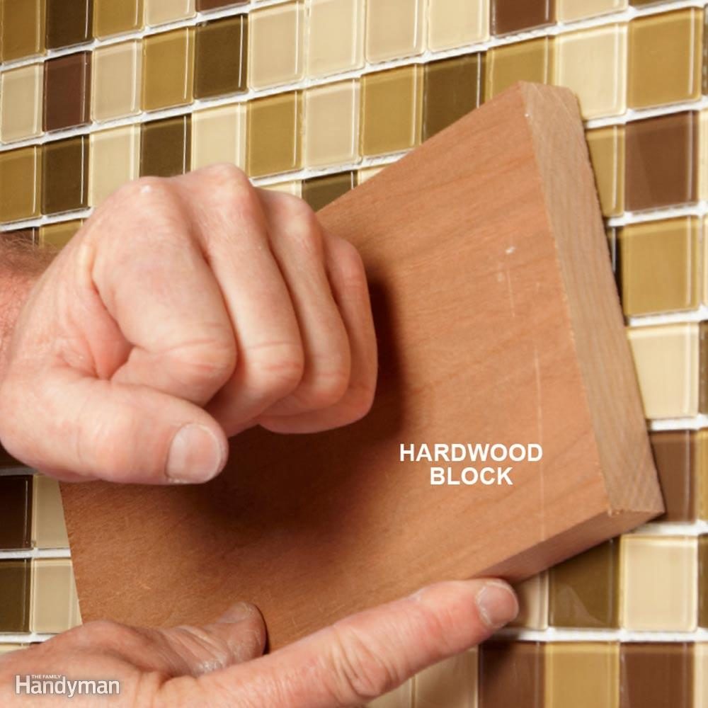 Level Mosaic Tile With a Block