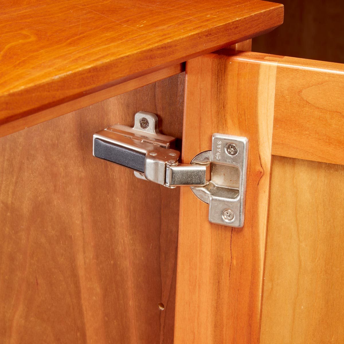 3 Reasons to Love Euro Hinges