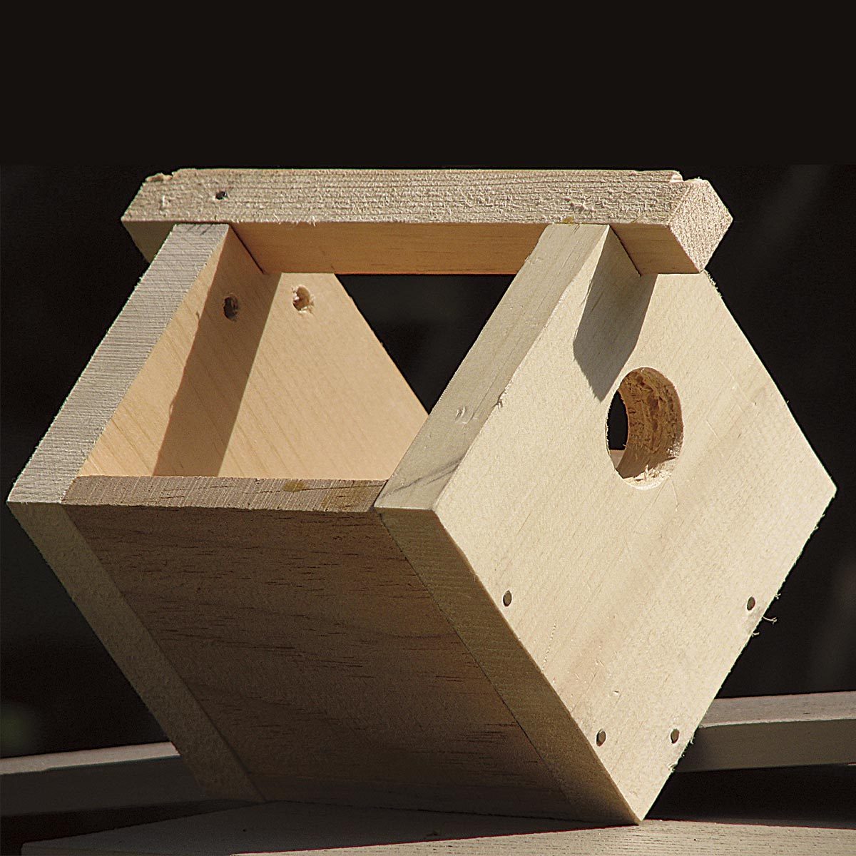 license plate birdhouse assembled