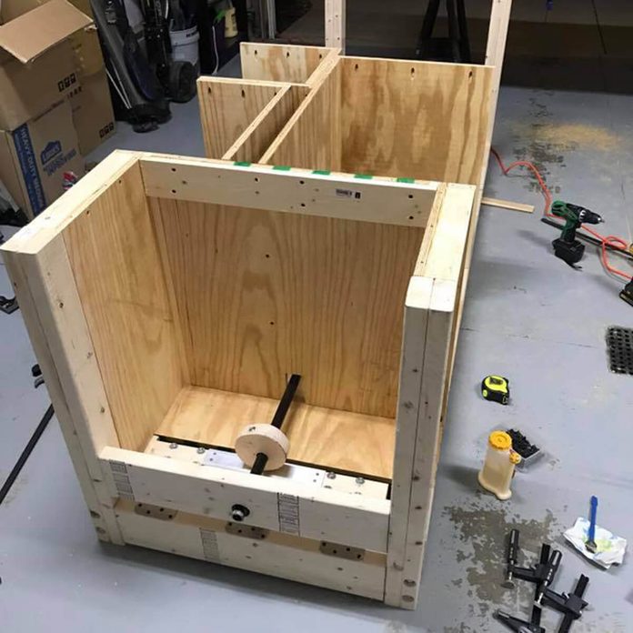 cam and rod for workbench casters