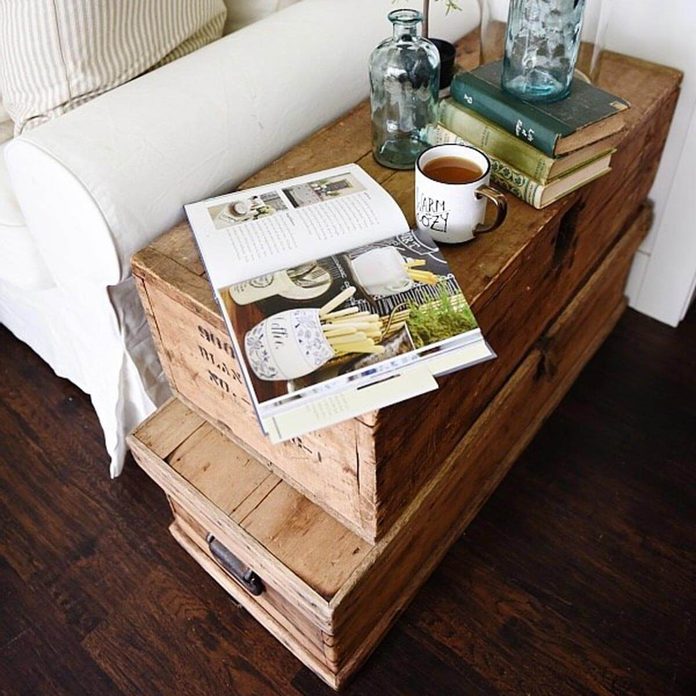 dfh9_ trunk end table