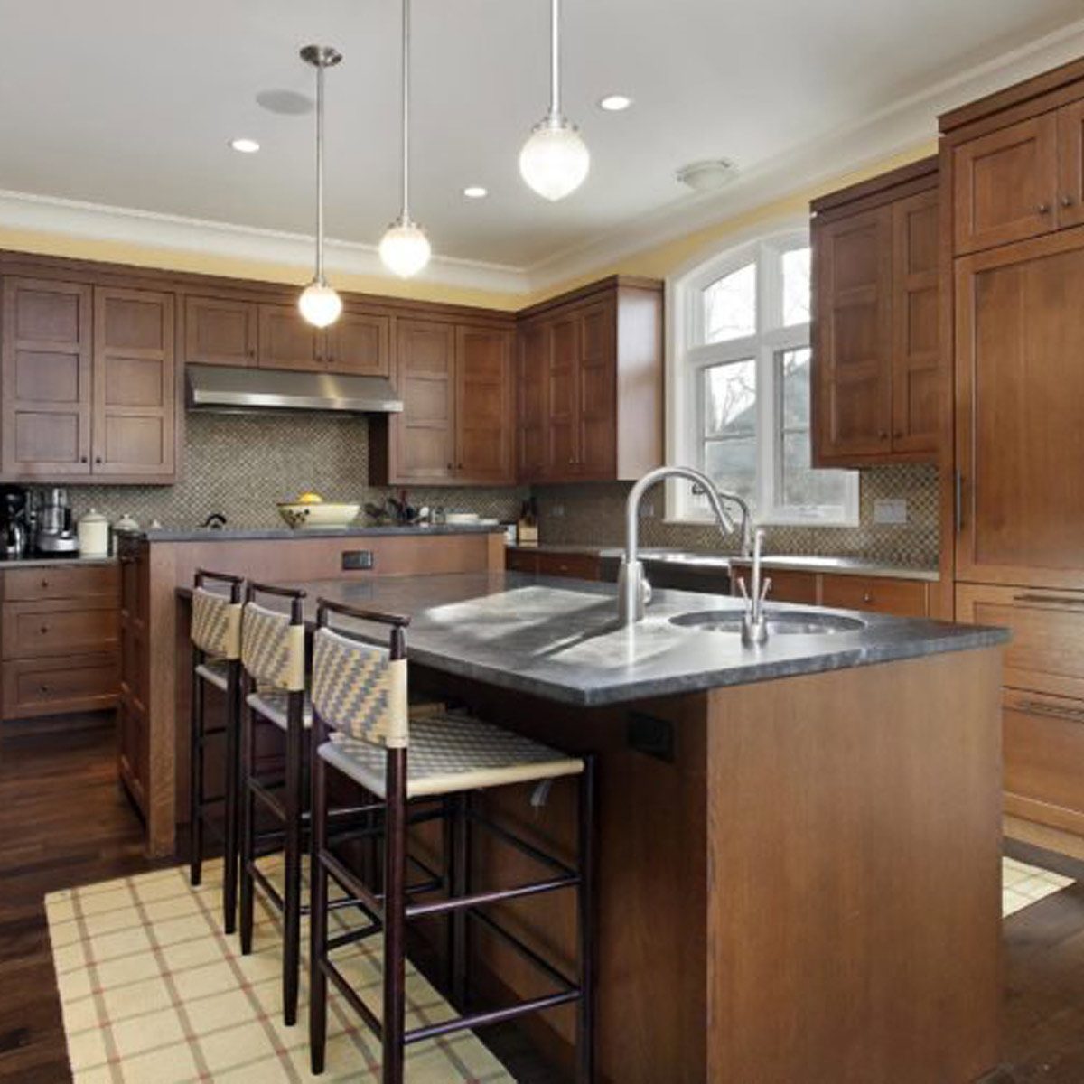 Kitchen finishes