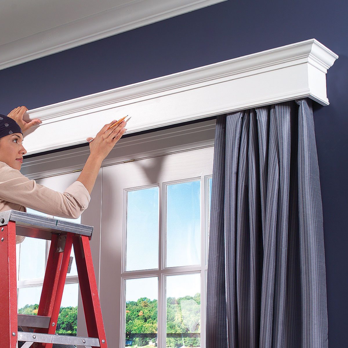 Center The Cornice