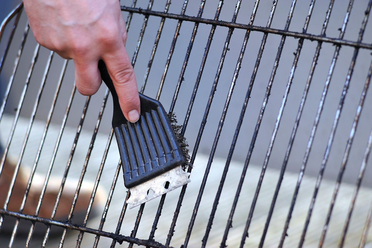 Cleaning Grill 