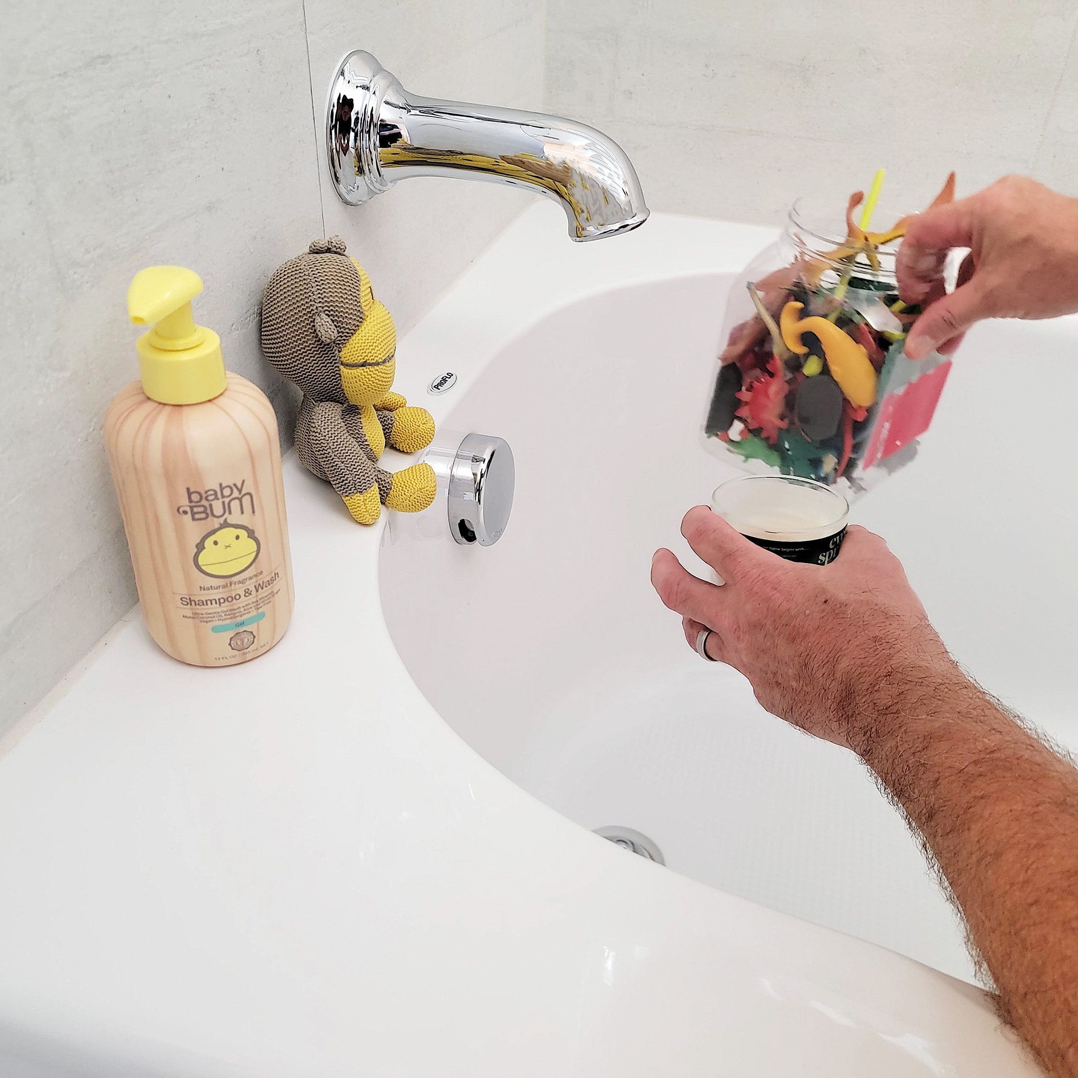 Bathtub Clutter