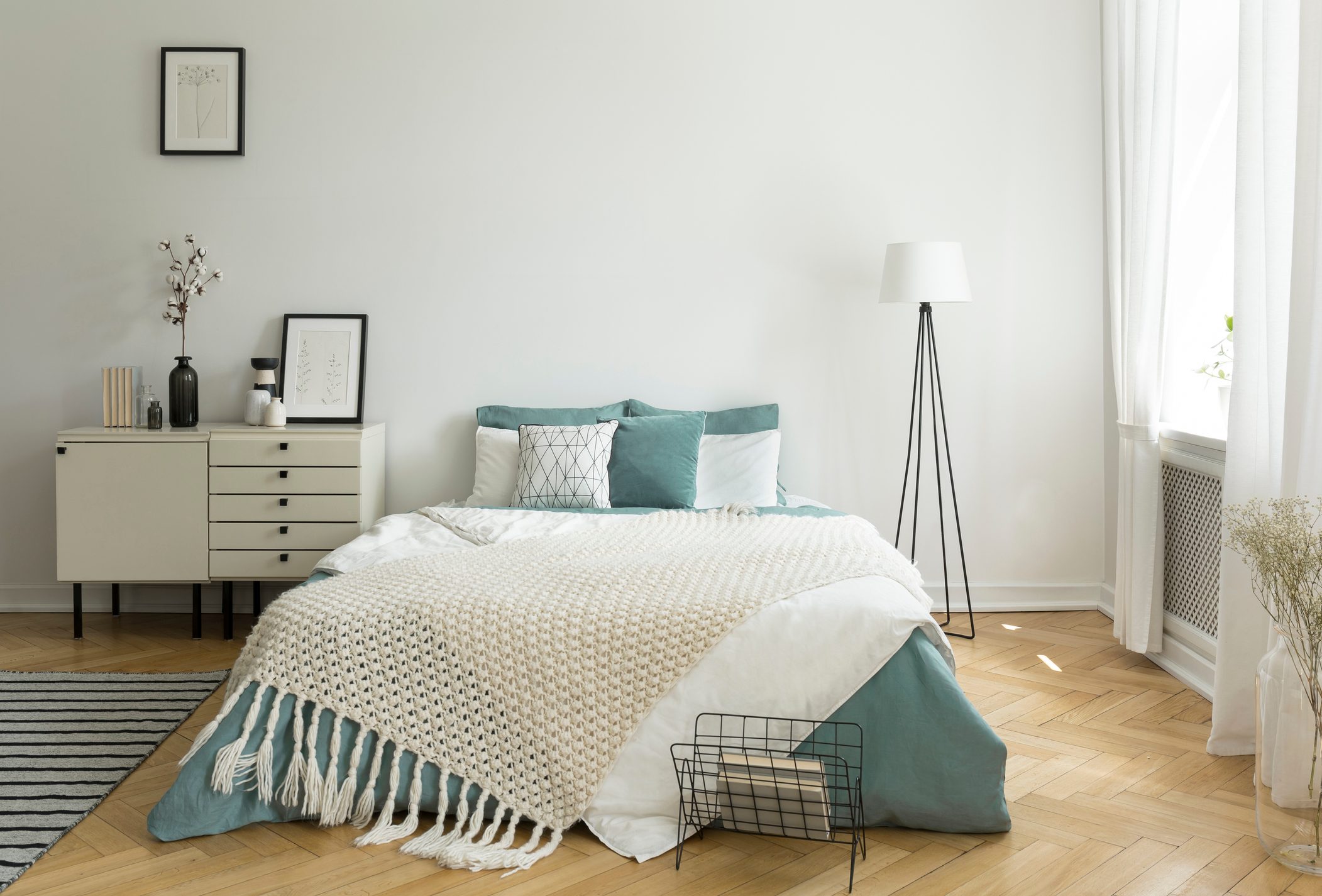 bedroom floor lamp