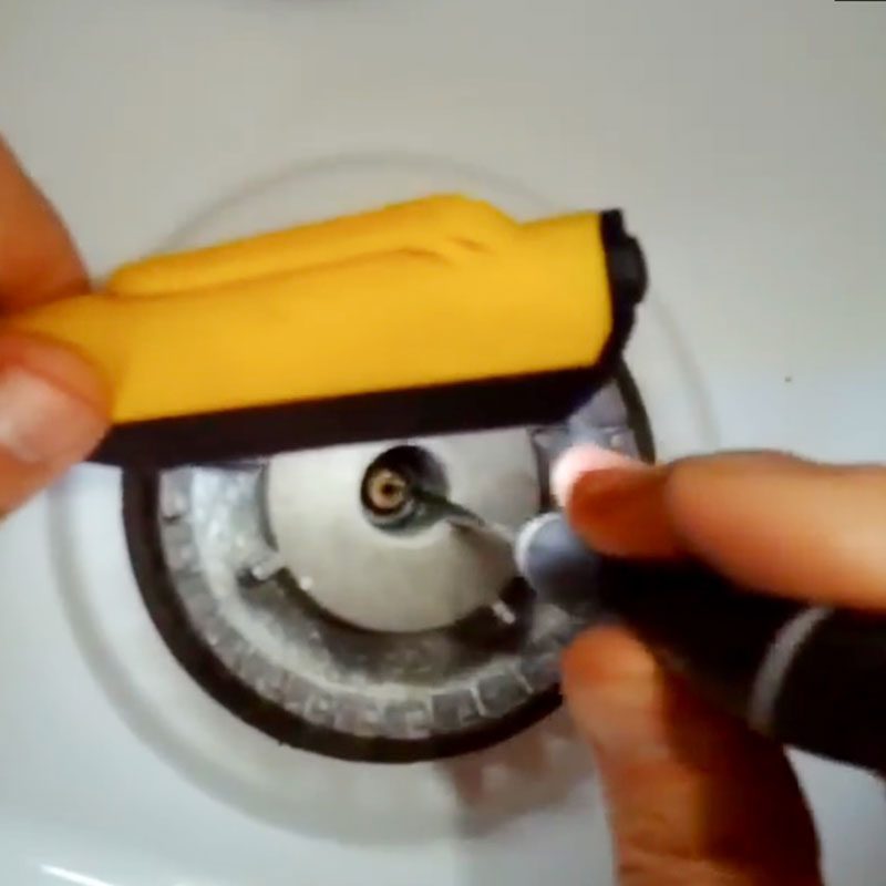 Clean Gas Oriface With Paperclip