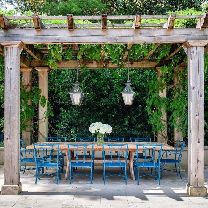 Outdoor Dining Chairs Courtesy Daighrick.la Photographer Caroline Allison Photography Instagram