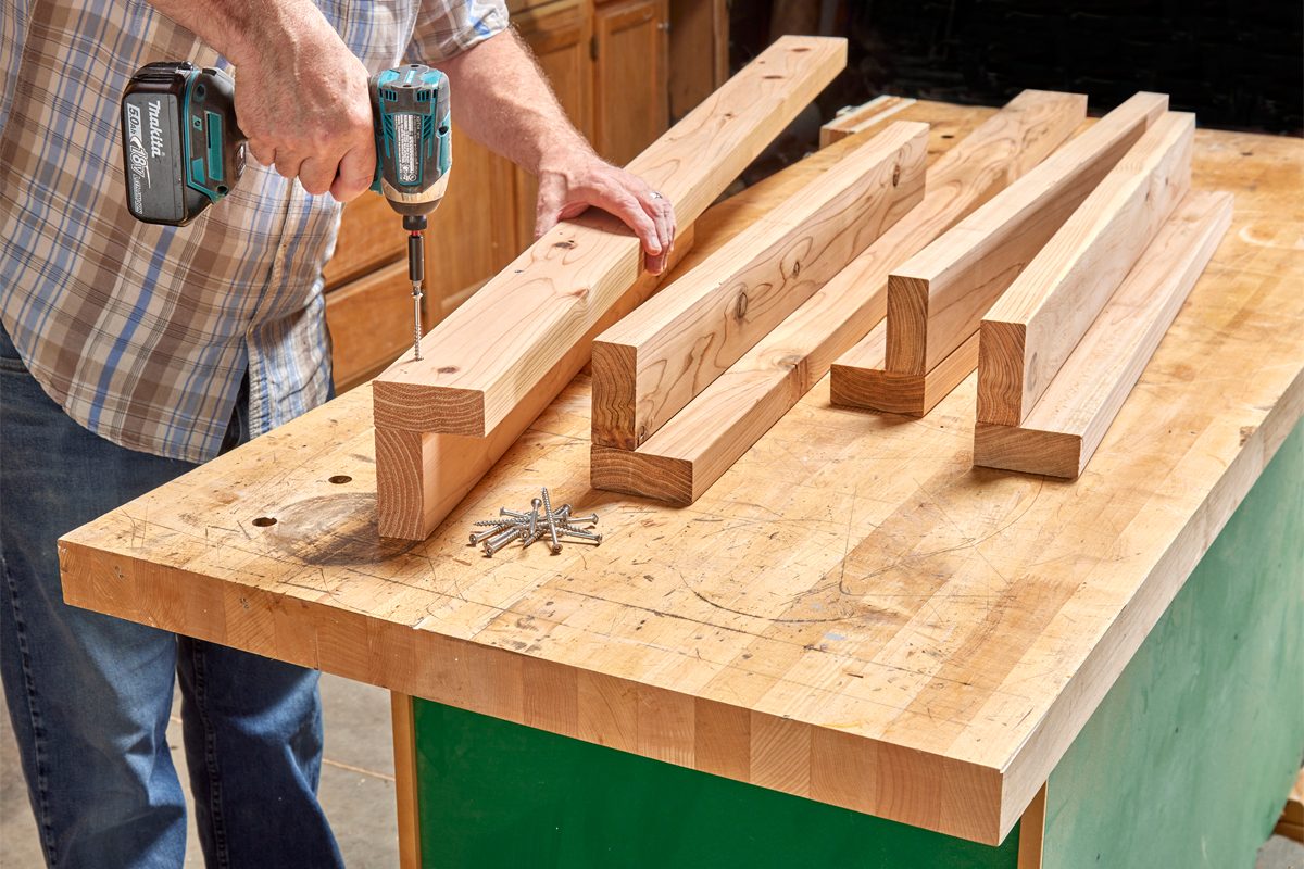 Fh22sep 620 56 006 How To Build A Simple Gardening Bench