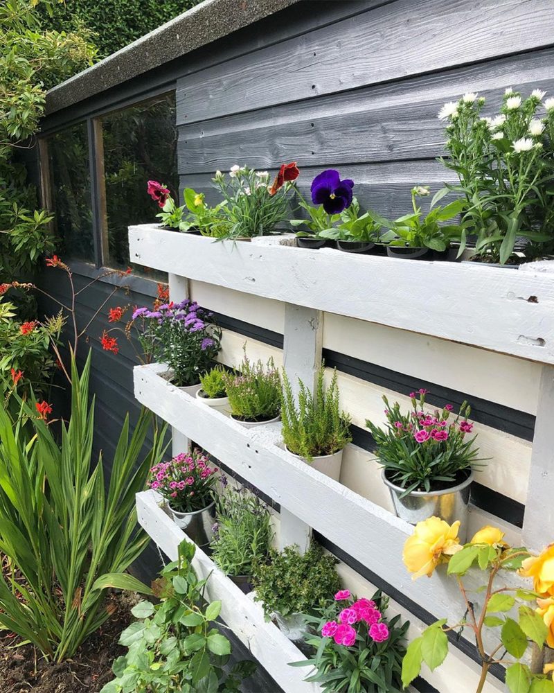 Pallet Vertical Garden Courtesy @mac.home.project Via Instagram