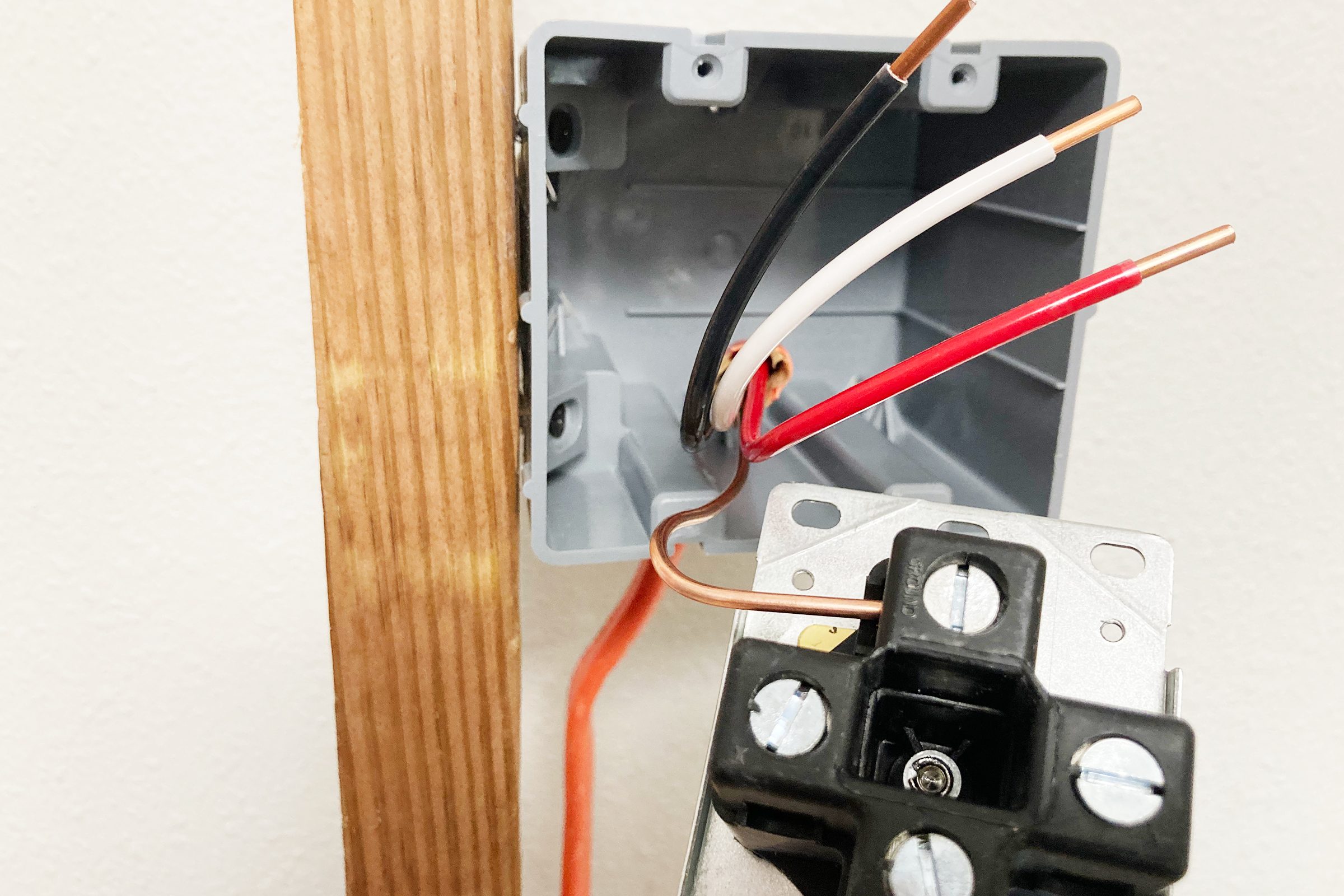attach ground wire