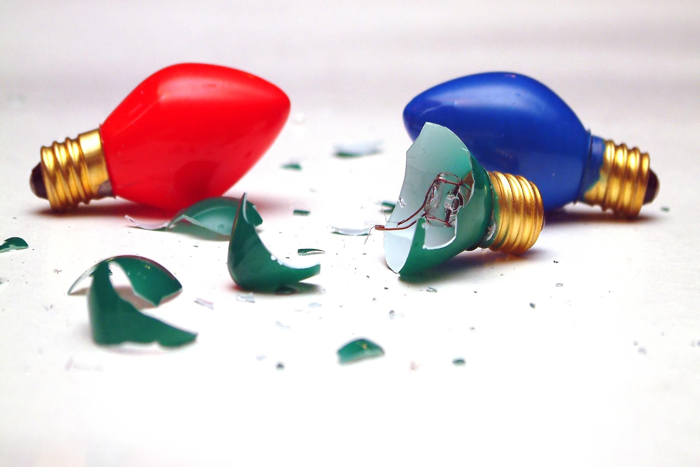 Stop Throwing Away Your Old Christmas Lights. Here’s How to Recycle Them Instead.