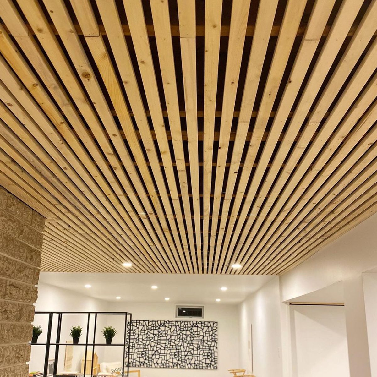 Wood Slats Courtesy @heatherkellyrealtor Via Instagram
