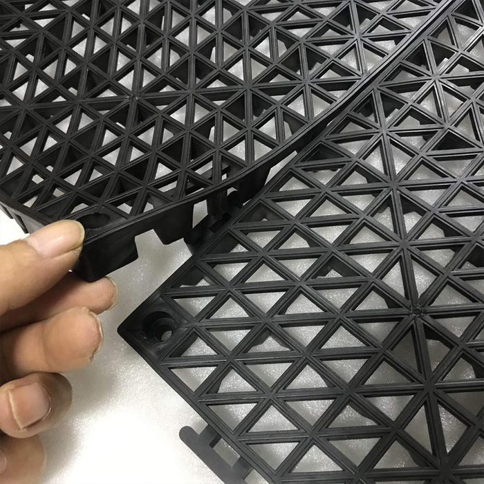 12 Pack Modular Interlocking Ground Cover