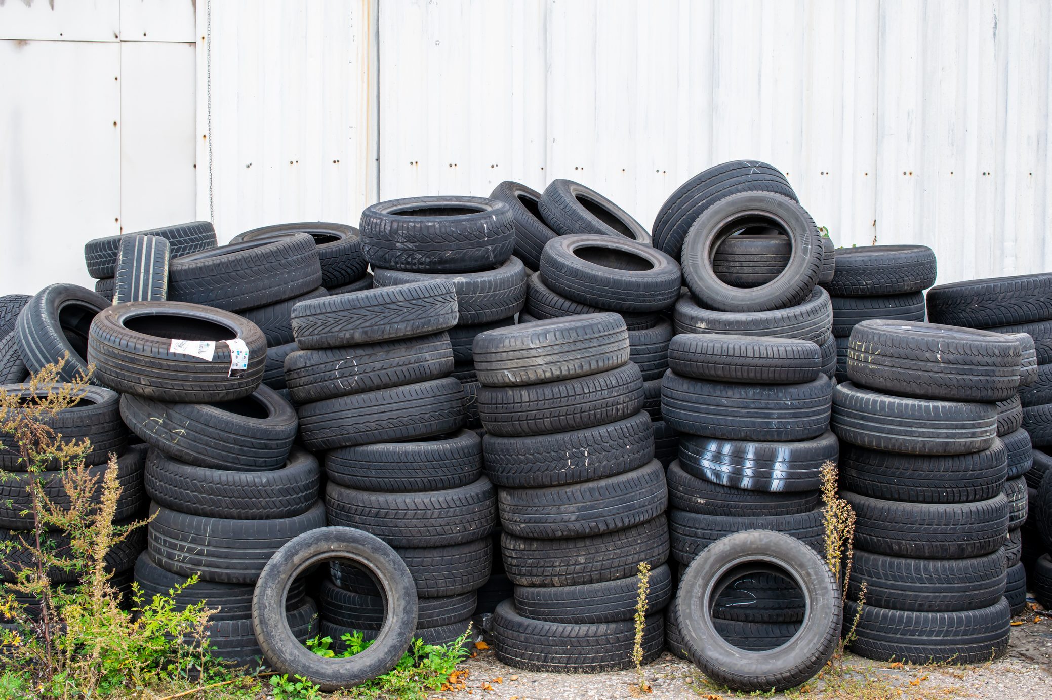 Here’s Why You Should Never Use Tires as Planters