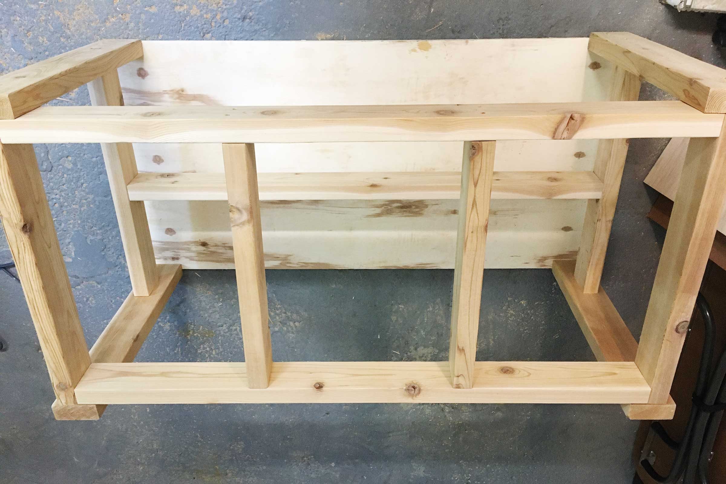 Step 6 Add the table top support pieces