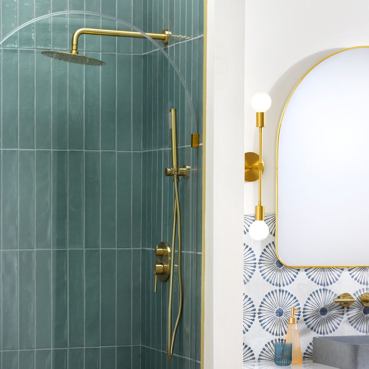 Wall Mount Dual Shower Heads With Handheld Shower Head Set