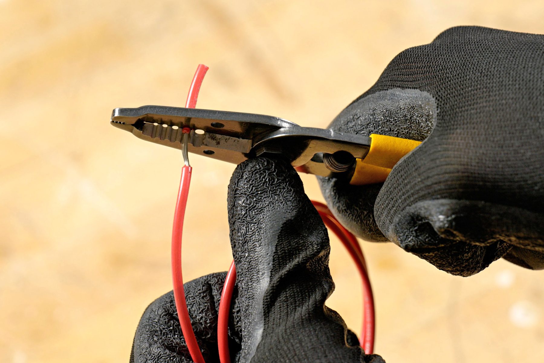 How To Strip Wire