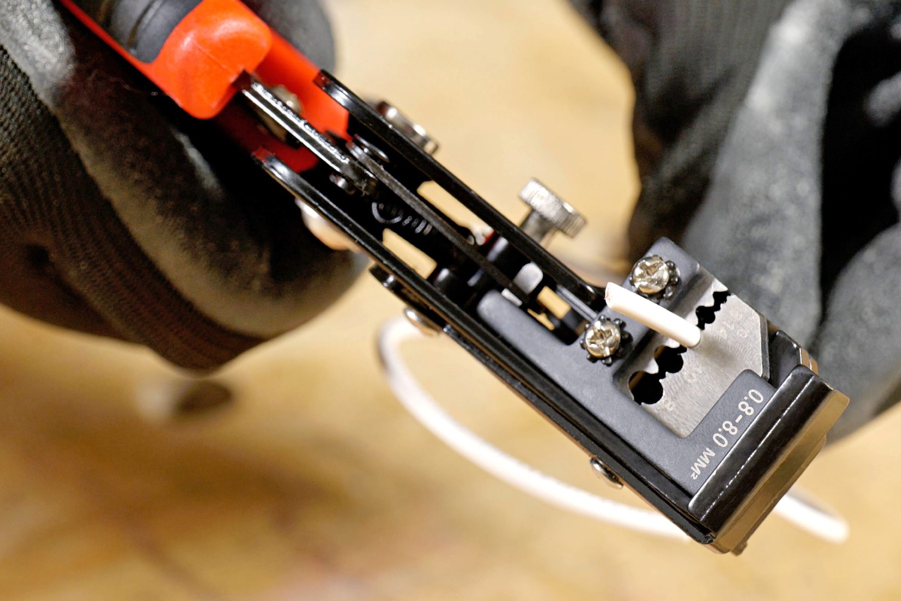 How To Strip Wire