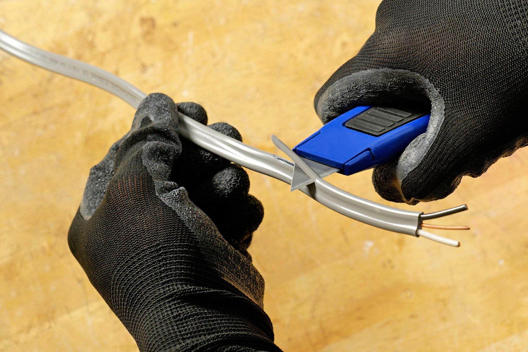 How To Strip Wire