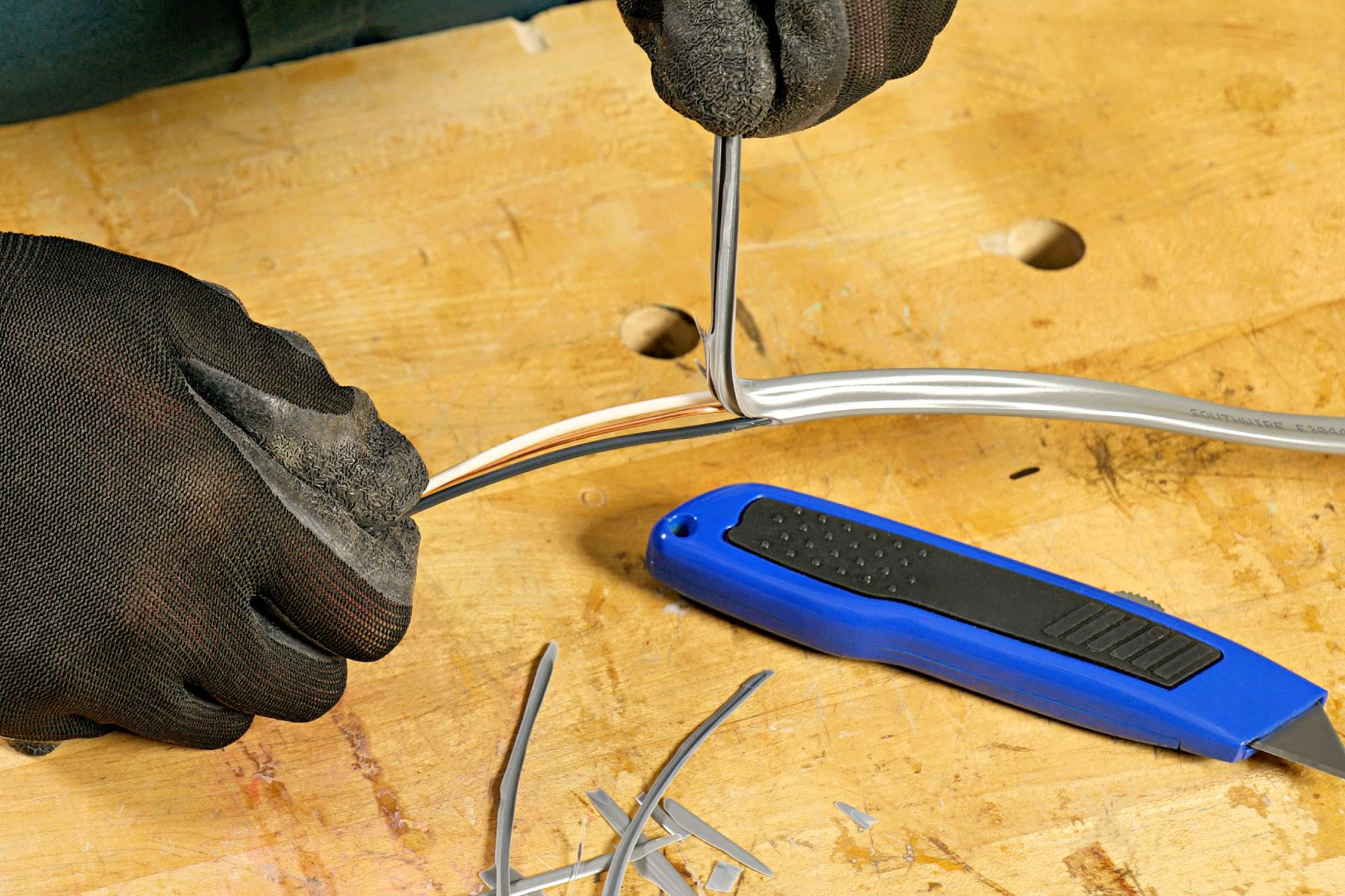 How To Strip Wire
