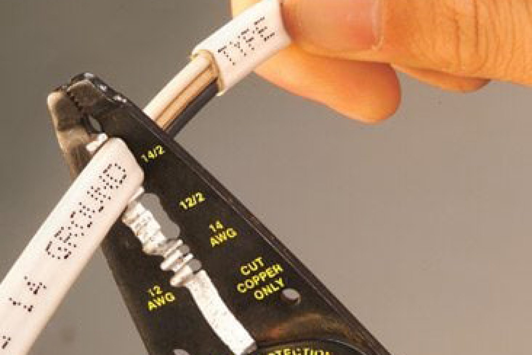 How To Strip Wire