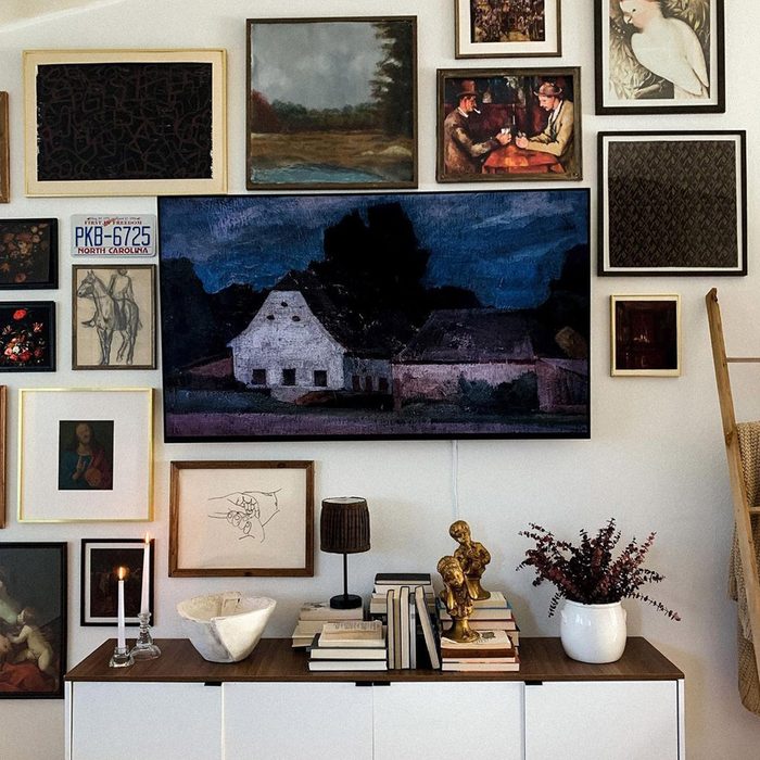Gallery TV wall