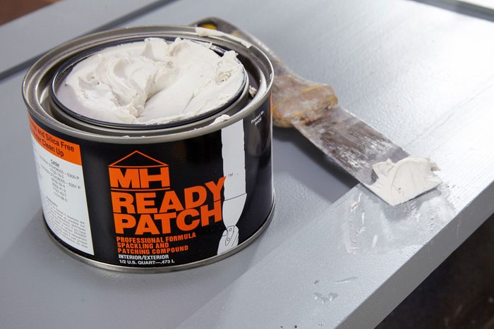 20 Tips On How To Paint Kitchen Cabinets Double Check For Defects After Priming Fh16mar 566 50 031