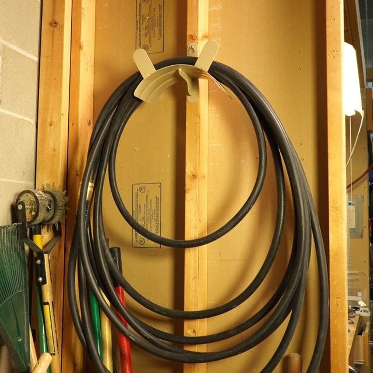 Hose 8