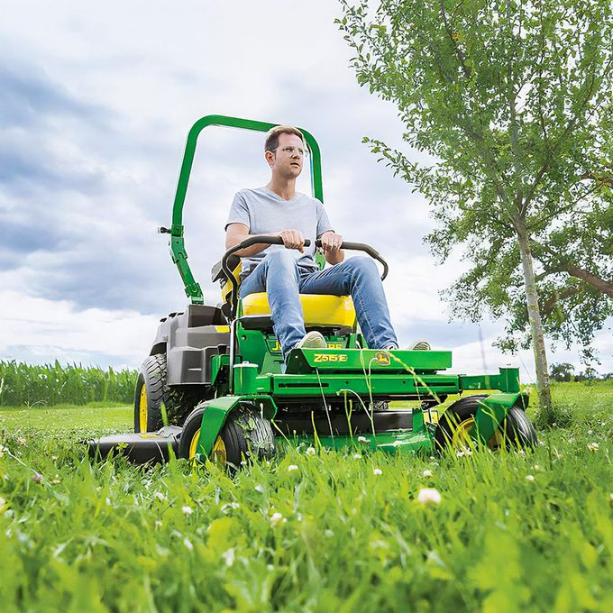 John Deere Z515e 60 Inch 24 Hp Zero Turn Mower